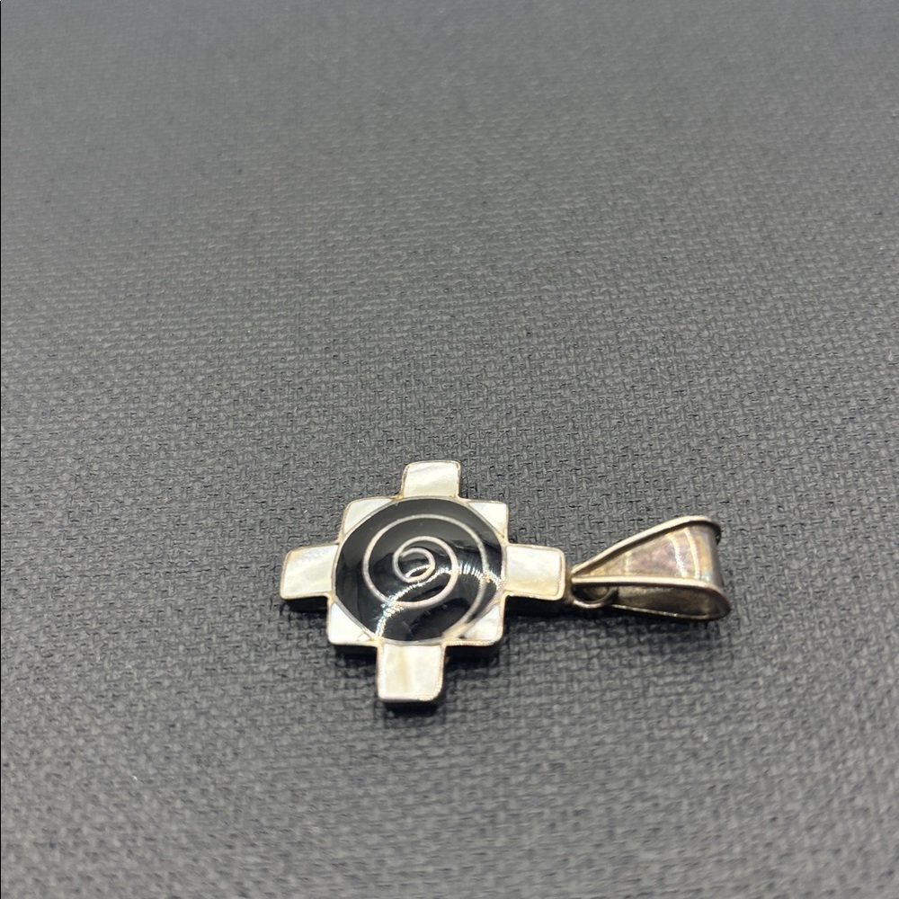 VTG 950 sterling silver Peruvian Chakana black onyx w/mother of pearl inlay boho - Picture 11 of 11